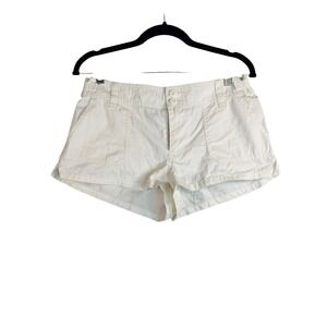 Aritzia TNA Women White Utility Cargo Shorts Size 6 NWT Low Rise Side Buckle
